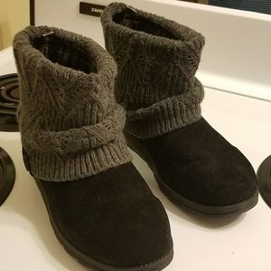 Muk Luks Size 10 Sweater Waterproof boots